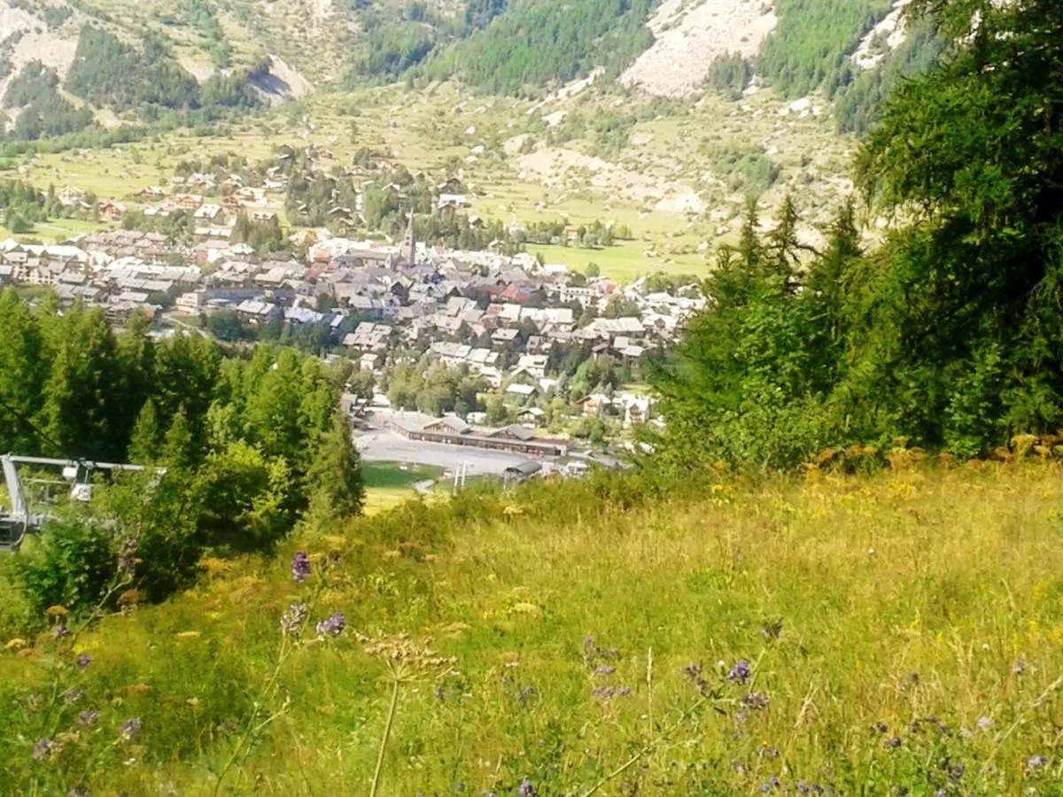 Appartement Cosy Avec Vue Sur Montagne A Le Monetier Les Bains 75M² Cheminee 0*, Le Monêtier-les-Bains Frankrig